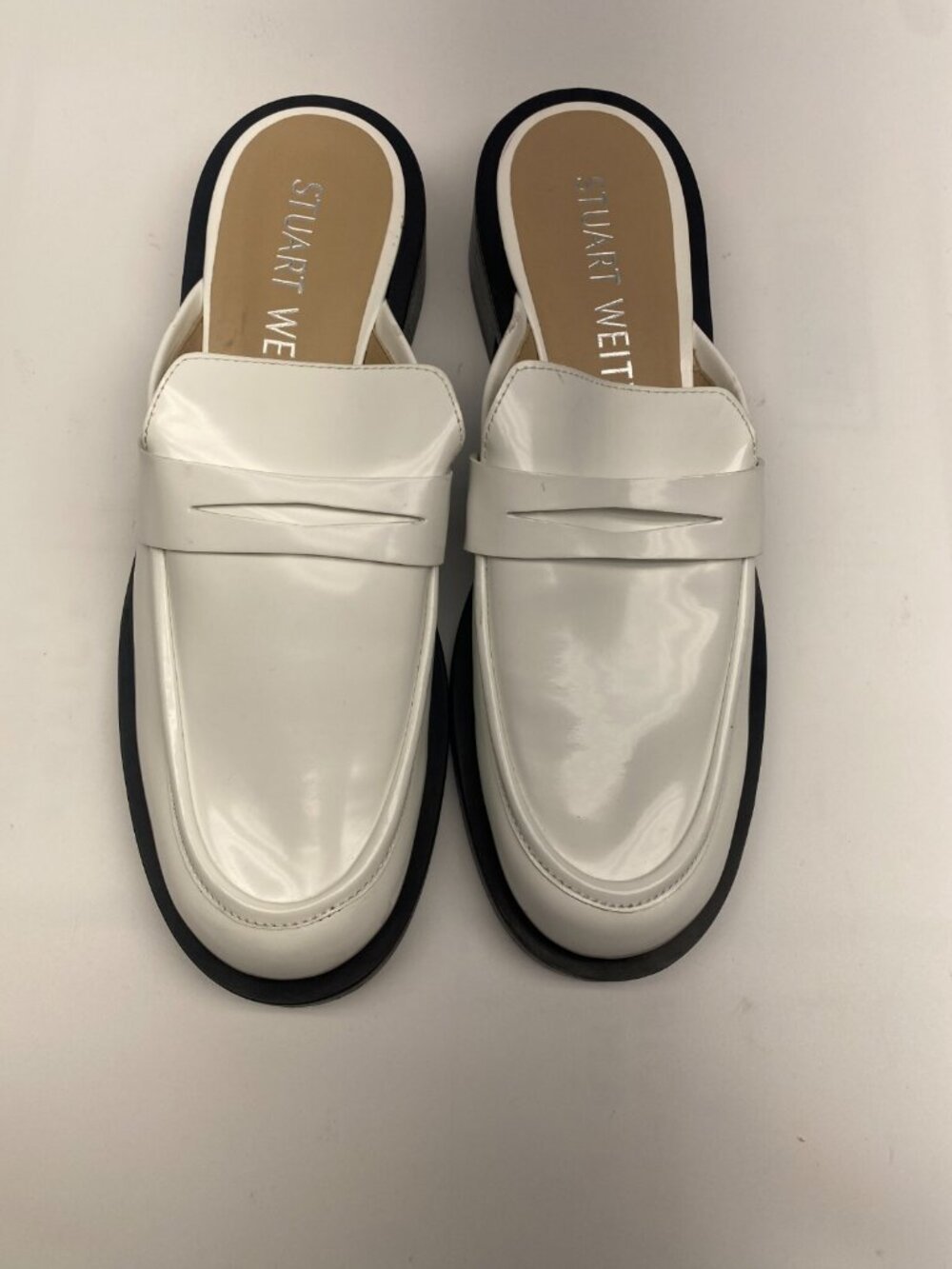 Stuart Weitzman Womens Palmer Bold White Patent Leather Loafer Mule Sz 7.5 B